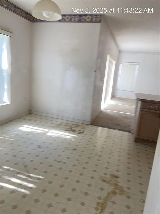 待售: $294,900 (4 贝兹, 2 浴室, 2930 平方英尺)