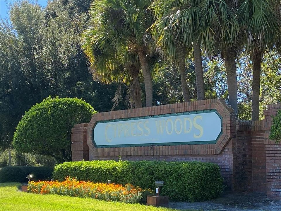 待售: $294,900 (4 贝兹, 2 浴室, 2930 平方英尺)