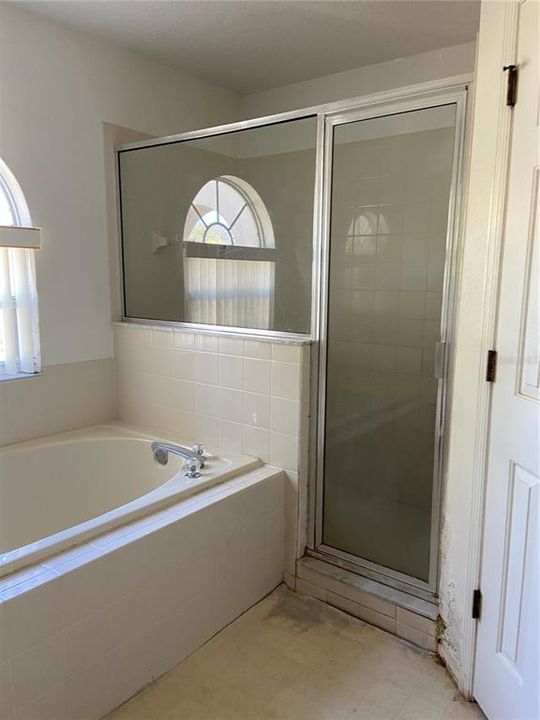 待售: $294,900 (4 贝兹, 2 浴室, 2930 平方英尺)