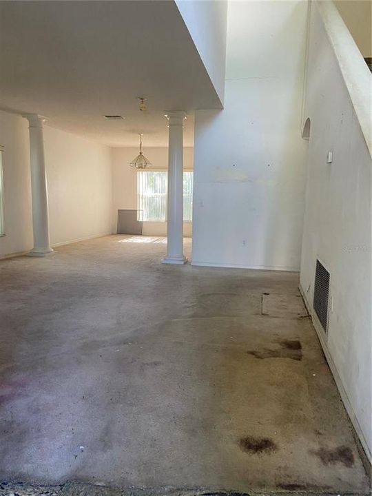 待售: $294,900 (4 贝兹, 2 浴室, 2930 平方英尺)