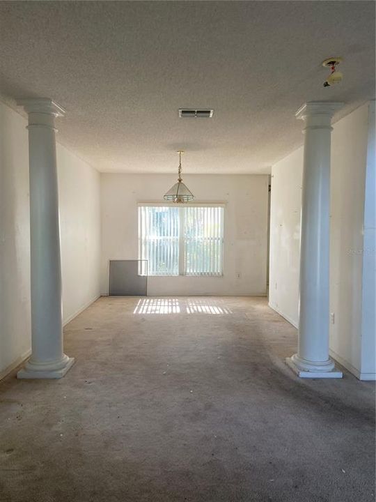 待售: $294,900 (4 贝兹, 2 浴室, 2930 平方英尺)