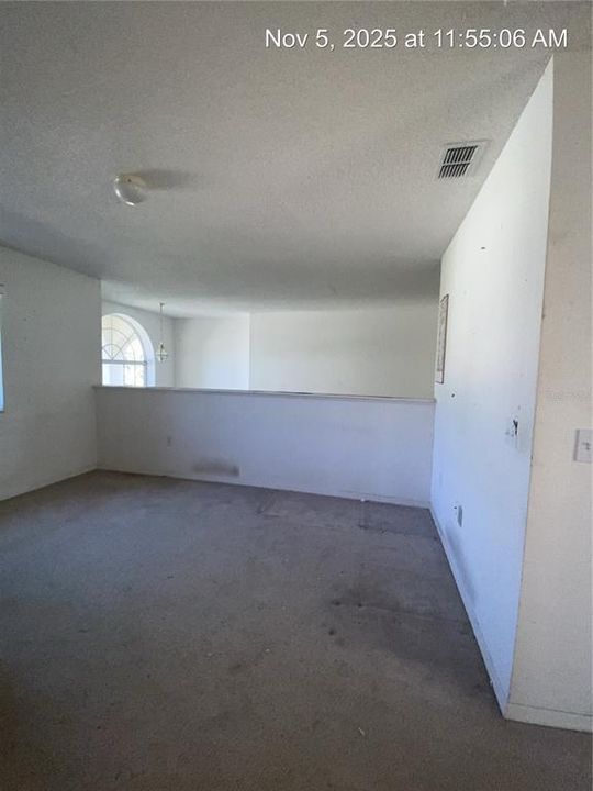 待售: $294,900 (4 贝兹, 2 浴室, 2930 平方英尺)