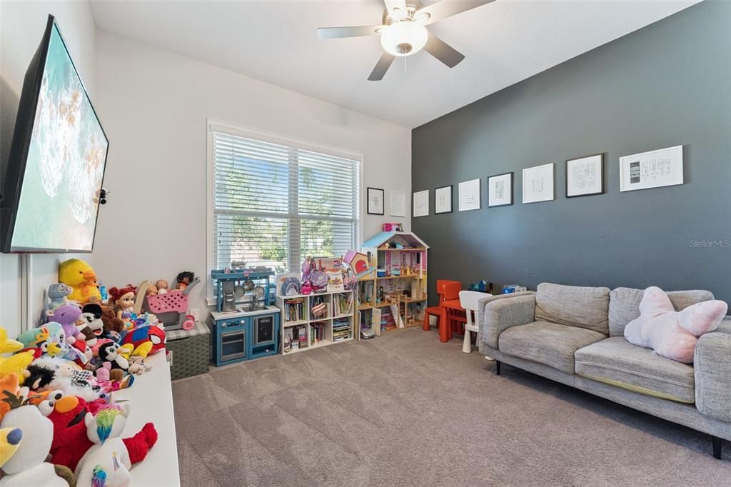 For Rent: $5,875 (5 beds, 5 baths, 3817 Square Feet)