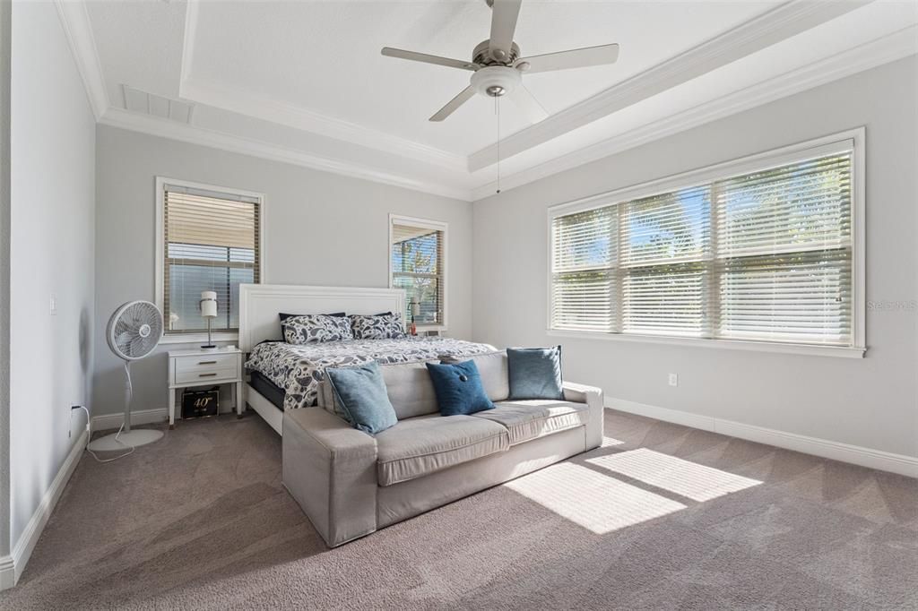 For Rent: $5,875 (5 beds, 5 baths, 3817 Square Feet)