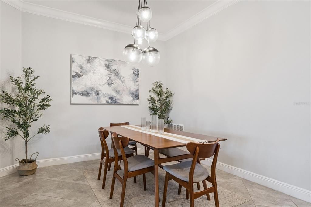 For Rent: $5,875 (5 beds, 5 baths, 3817 Square Feet)