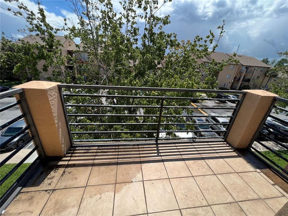 出租: $1,600 (2 贝兹, 2 浴室, 934 平方英尺)