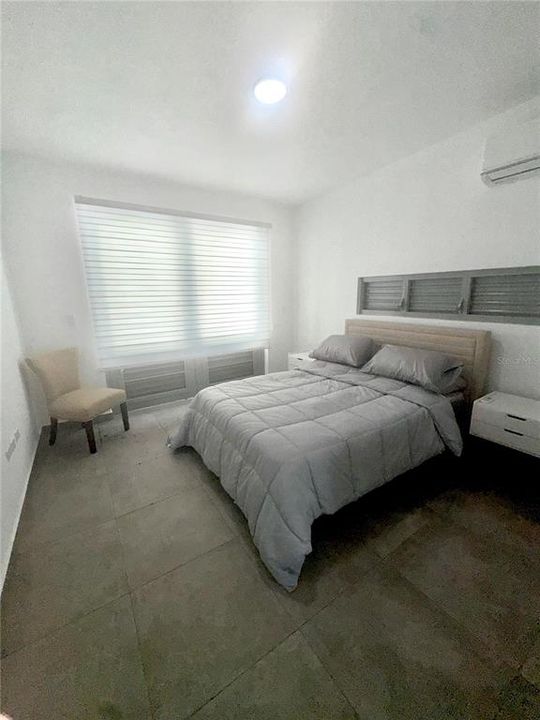 For Rent: $2,500 (2 beds, 2 baths, 890 Square Feet)