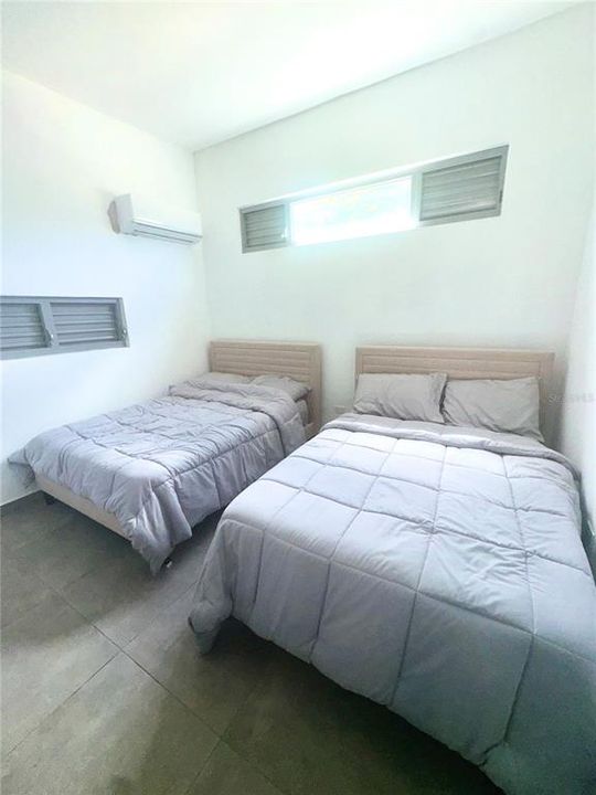 For Rent: $2,500 (2 beds, 2 baths, 890 Square Feet)