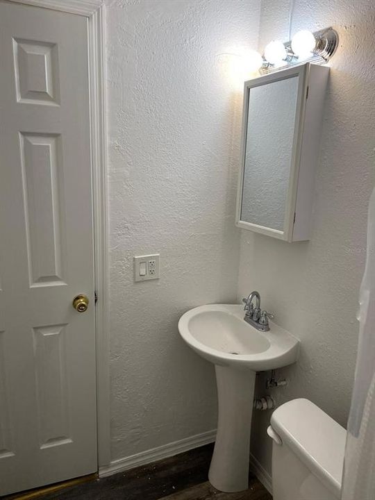 Activo con contrato: $1,500 (2 camas, 1 baños, 624 Pies cuadrados)