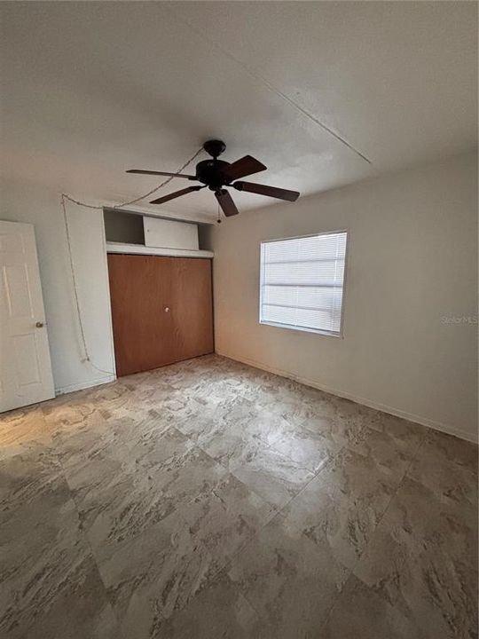 出租: $1,350 (2 贝兹, 1 浴室, 864 平方英尺)