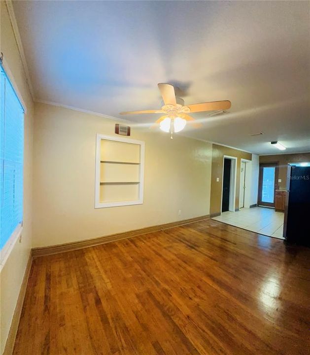 待售: $199,900 (3 贝兹, 2 浴室, 1456 平方英尺)