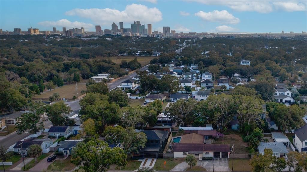 For Sale: $1,800,000 (4 beds, 4 baths, 3298 Square Feet)