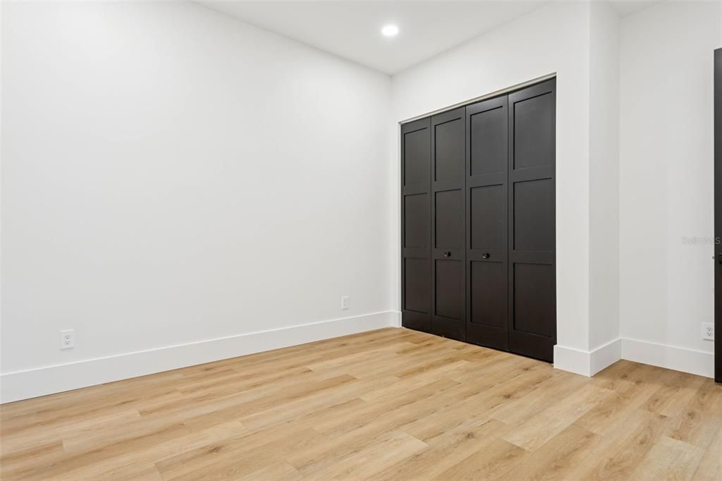 For Sale: $1,800,000 (4 beds, 4 baths, 3298 Square Feet)