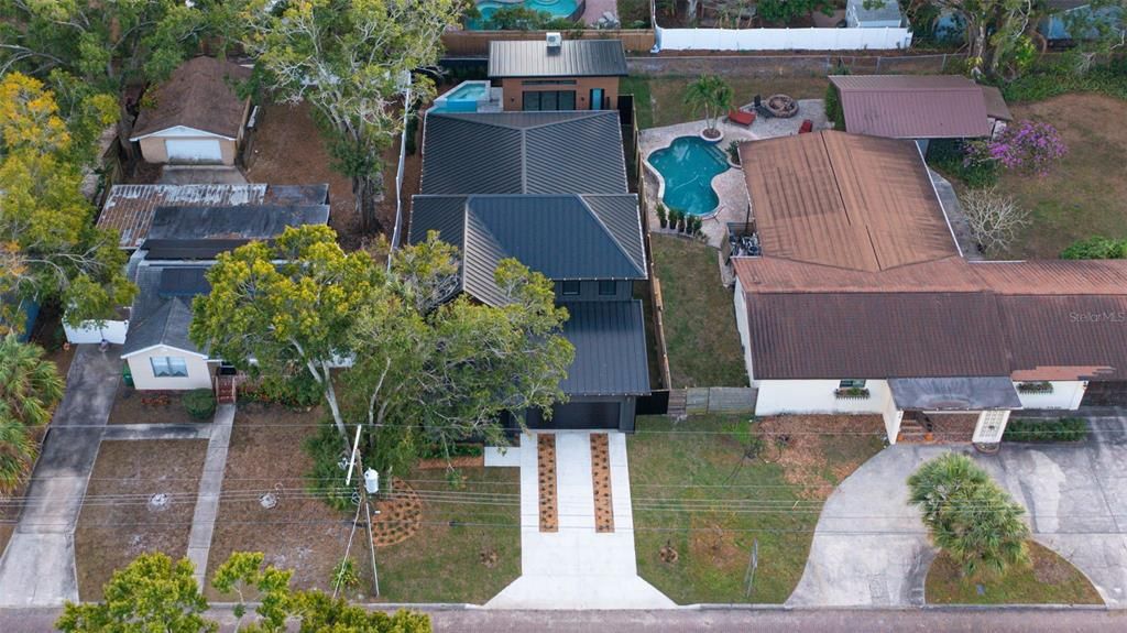 For Sale: $1,800,000 (4 beds, 4 baths, 3298 Square Feet)