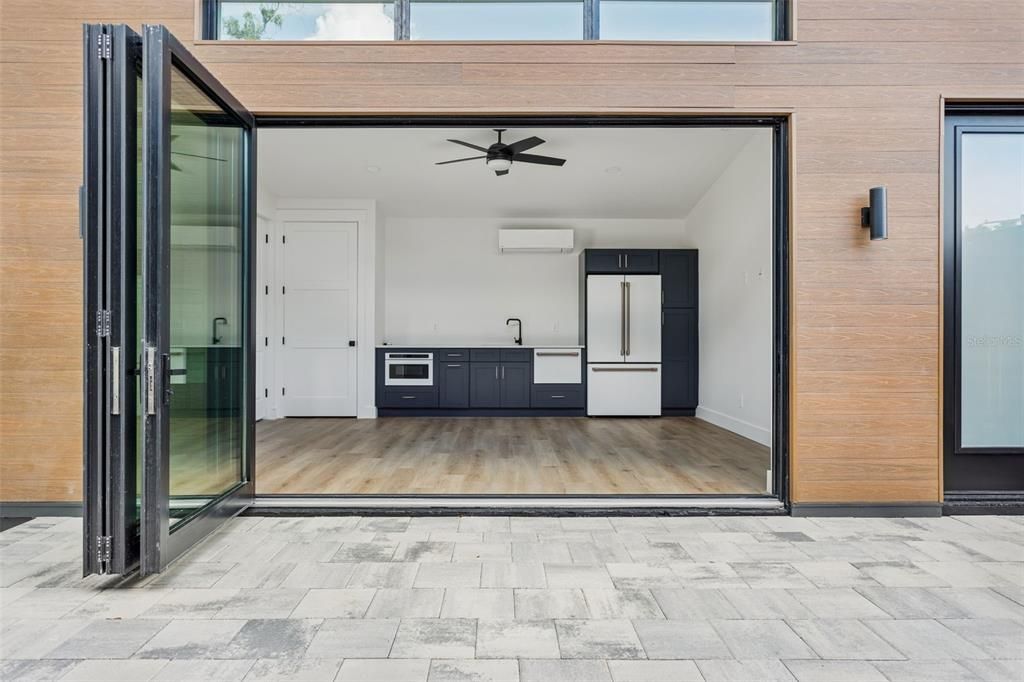 For Sale: $1,800,000 (4 beds, 4 baths, 3298 Square Feet)