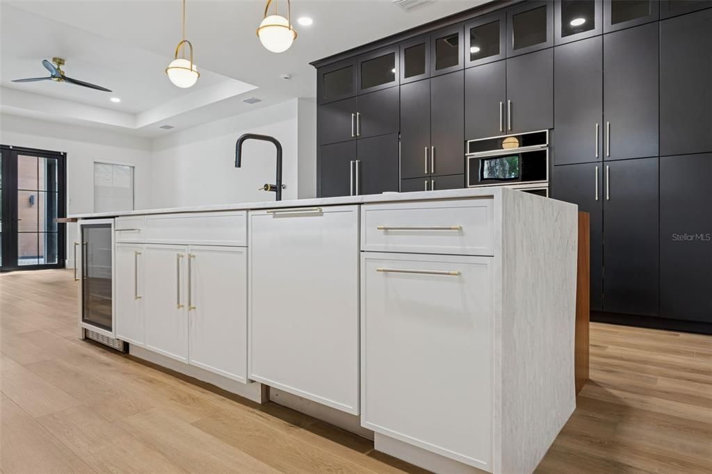 For Sale: $1,800,000 (4 beds, 4 baths, 3298 Square Feet)