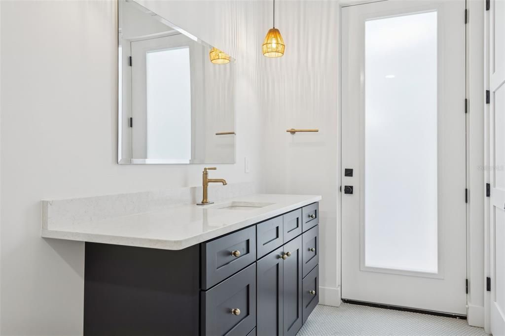 For Sale: $1,800,000 (4 beds, 4 baths, 3298 Square Feet)