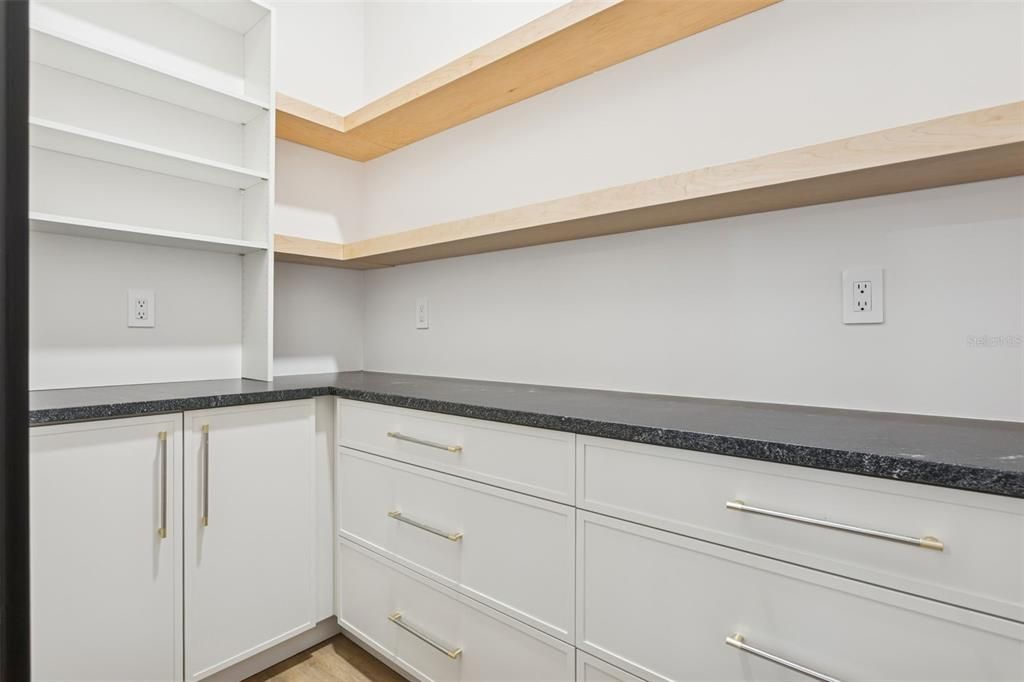 For Sale: $1,800,000 (4 beds, 4 baths, 3298 Square Feet)