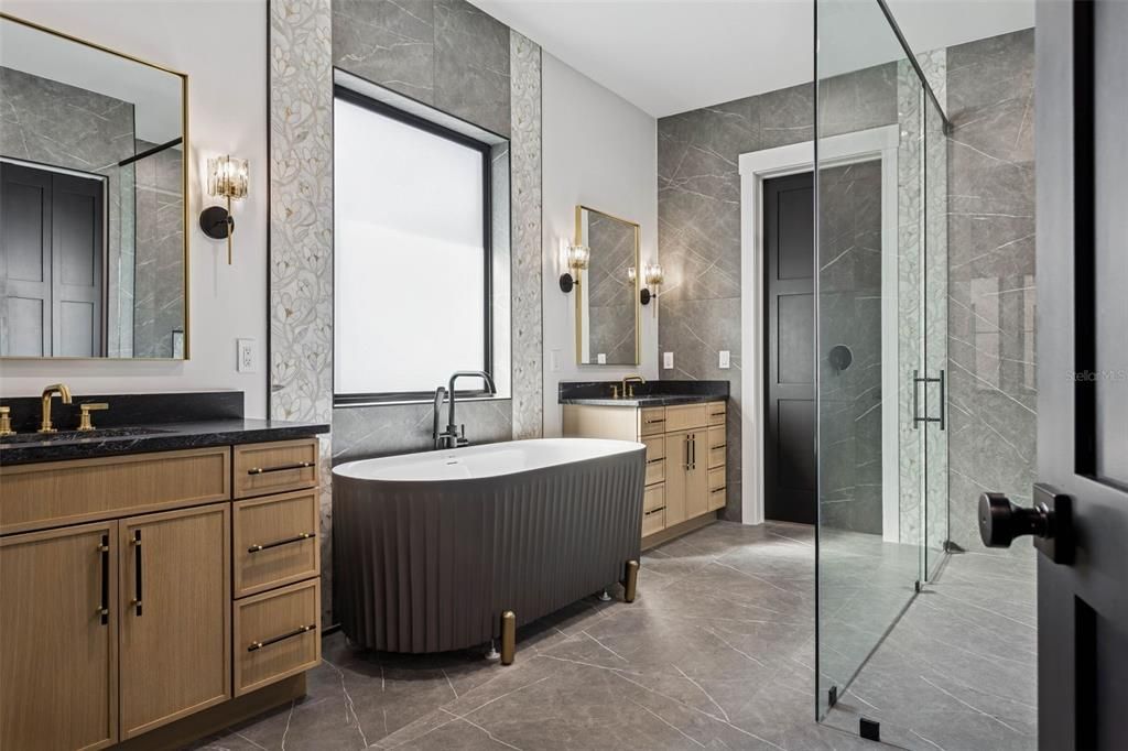 For Sale: $1,800,000 (4 beds, 4 baths, 3298 Square Feet)