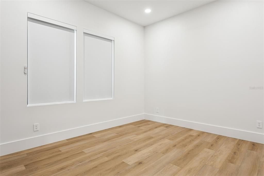 For Sale: $1,800,000 (4 beds, 4 baths, 3298 Square Feet)