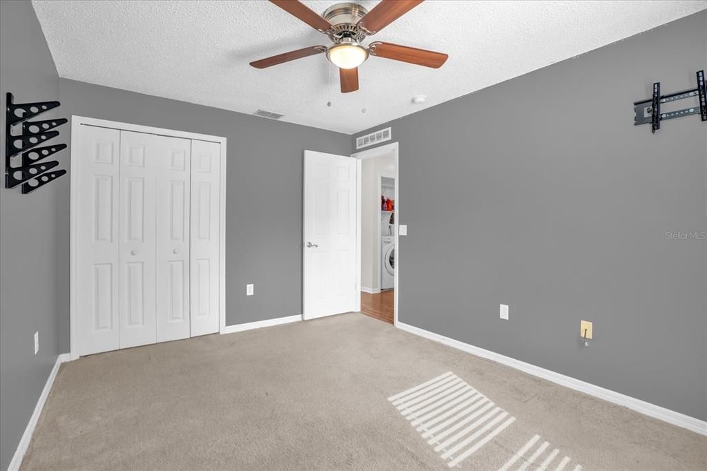 For Sale: $337,000 (4 beds, 2 baths, 2088 Square Feet)