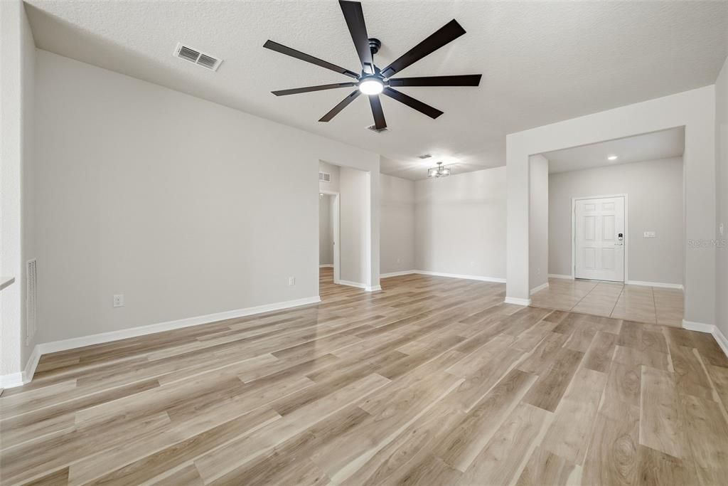 En Venta: $339,999 (3 camas, 2 baños, 1554 Pies cuadrados)