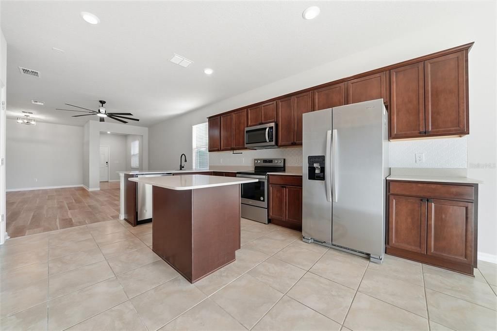 En Venta: $339,999 (3 camas, 2 baños, 1554 Pies cuadrados)