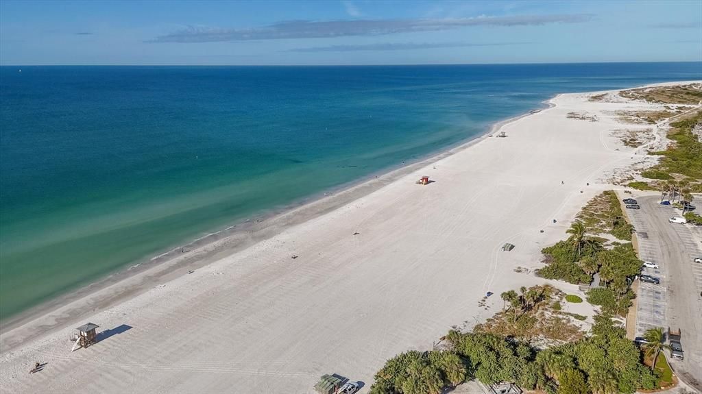 For Sale: $1,495,000 (3 beds, 2 baths, 1422 Square Feet)