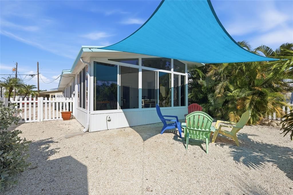 For Sale: $589,900 (2 beds, 2 baths, 1284 Square Feet)