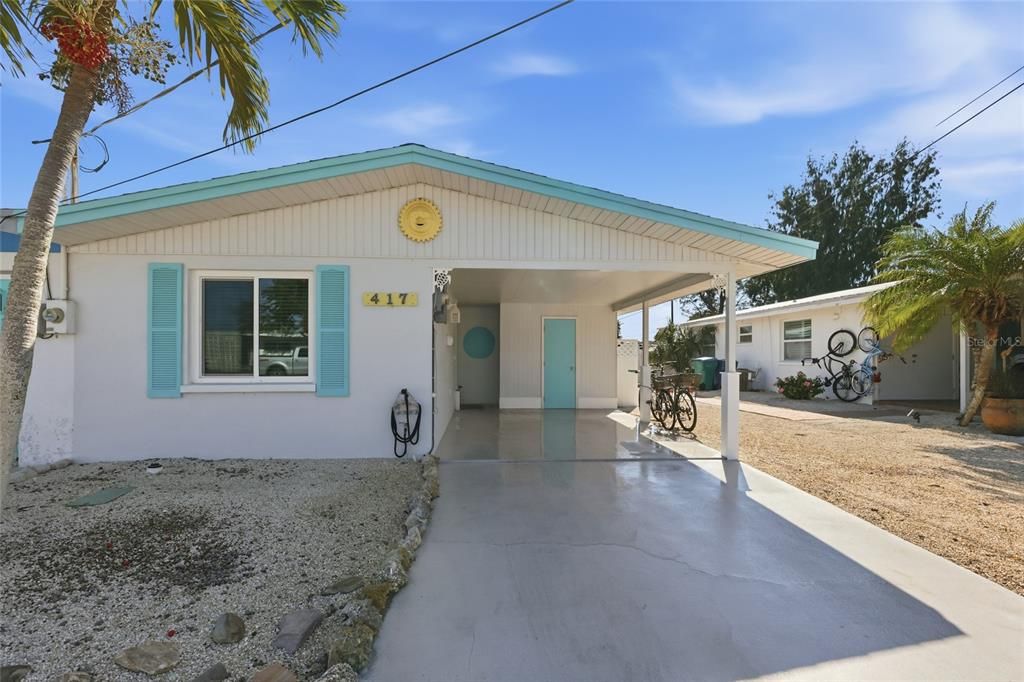 For Sale: $589,900 (2 beds, 2 baths, 1284 Square Feet)