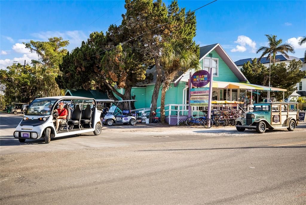 For Sale: $589,900 (2 beds, 2 baths, 1284 Square Feet)