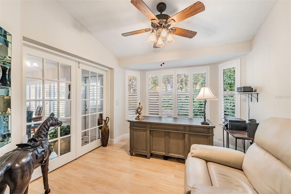 待售: $340,000 (2 贝兹, 2 浴室, 1710 平方英尺)