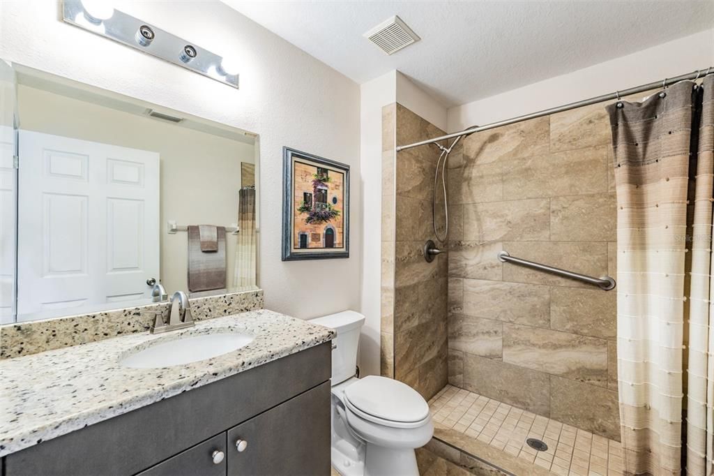 待售: $340,000 (2 贝兹, 2 浴室, 1710 平方英尺)