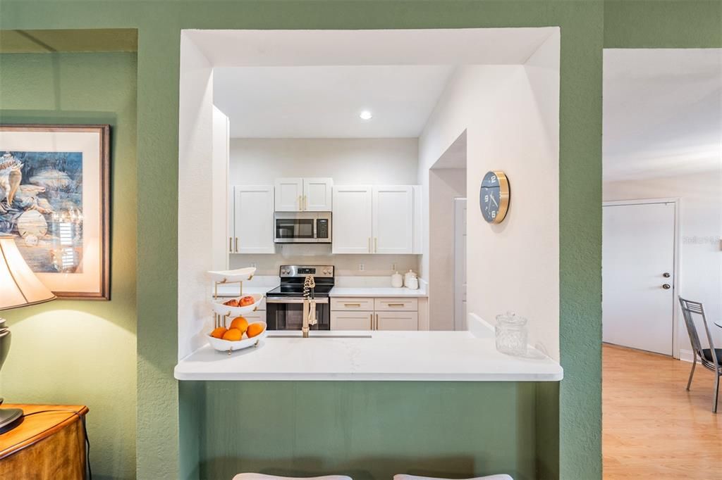 待售: $340,000 (2 贝兹, 2 浴室, 1710 平方英尺)