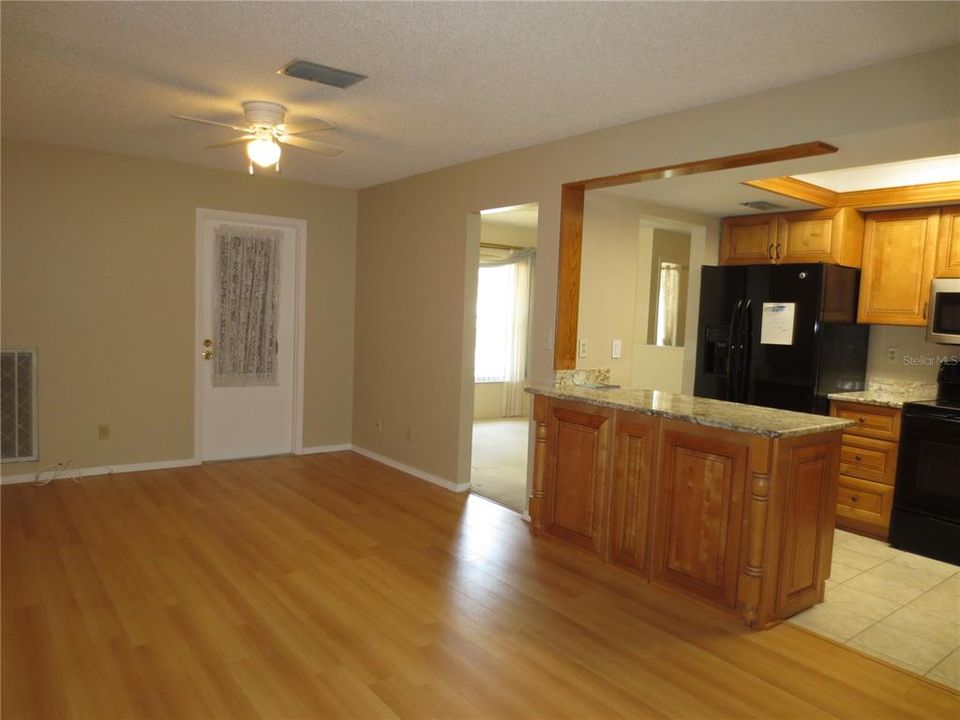 出租: $2,900 (2 贝兹, 2 浴室, 1852 平方英尺)