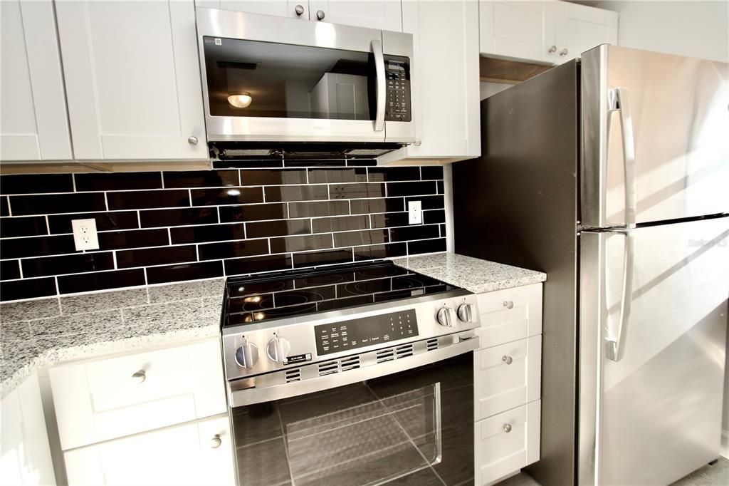 待售: $114,900 (2 贝兹, 1 浴室, 1050 平方英尺)