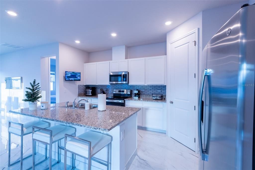 For Sale: $415,000 (3 beds, 2 baths, 1746 Square Feet)