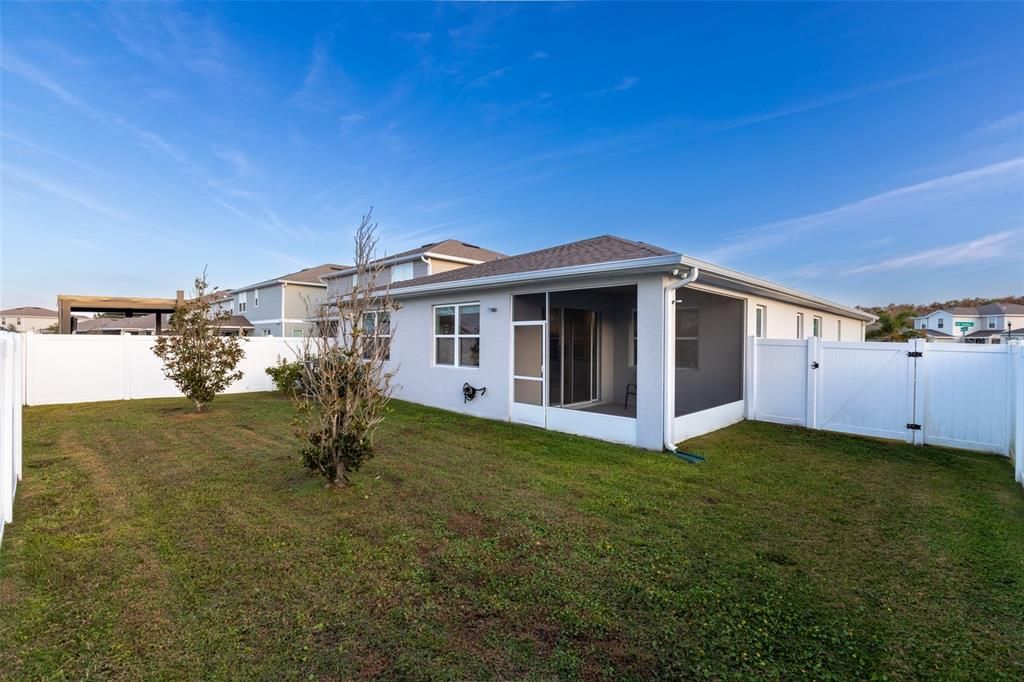 For Sale: $415,000 (3 beds, 2 baths, 1746 Square Feet)