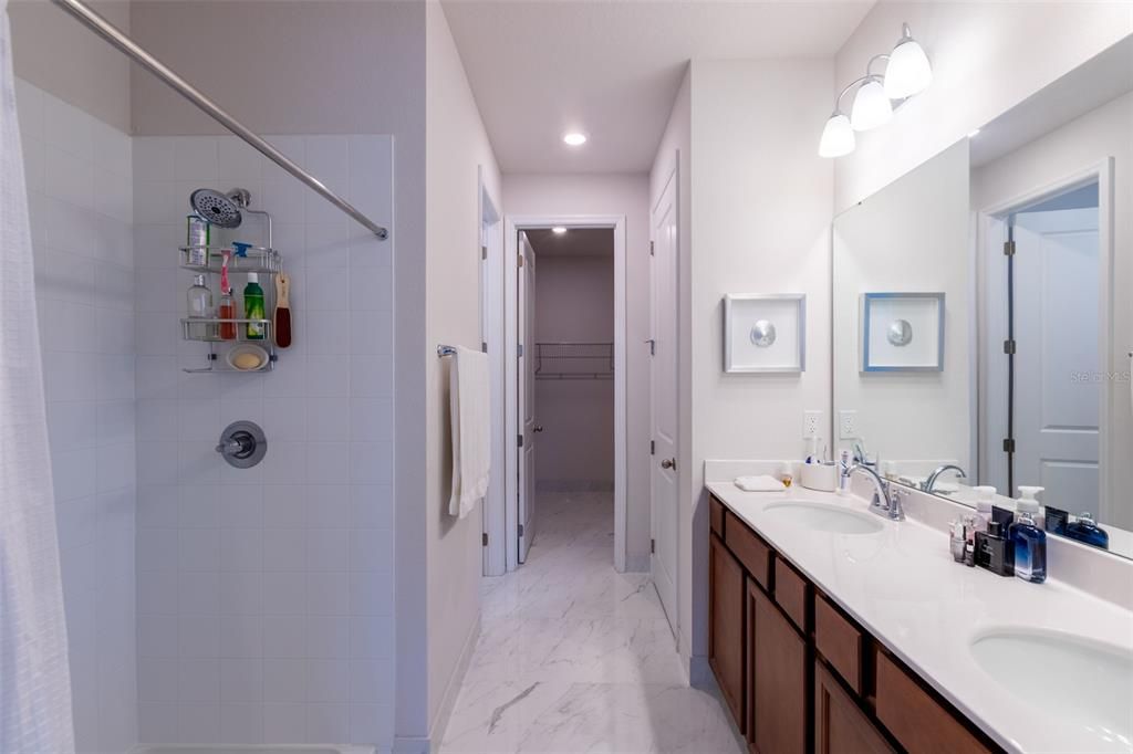 For Sale: $415,000 (3 beds, 2 baths, 1746 Square Feet)