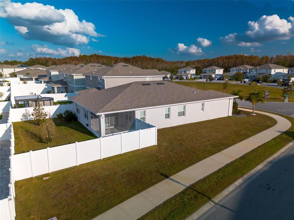 For Sale: $415,000 (3 beds, 2 baths, 1746 Square Feet)