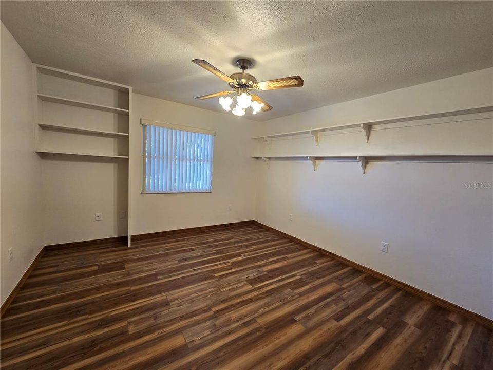 For Rent: $2,800 (4 beds, 3 baths, 2320 Square Feet)