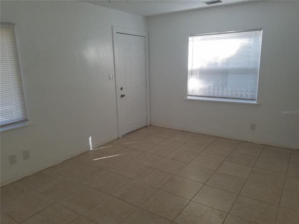 For Sale: $359,000 (3 beds, 0 baths, 1130 Square Feet)