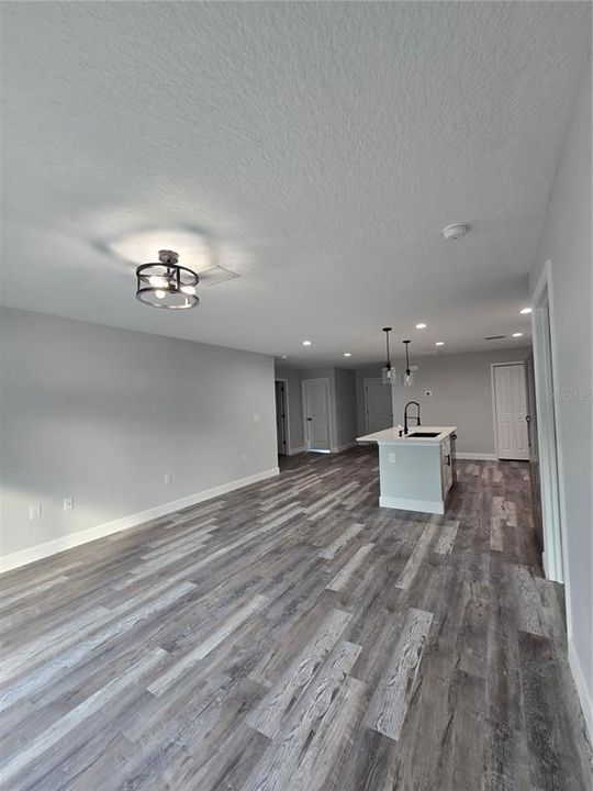 出租: $2,800 (3 贝兹, 2 浴室, 1370 平方英尺)