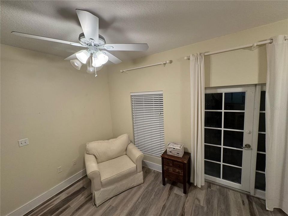 For Rent: $2,100 (2 beds, 2 baths, 1422 Square Feet)