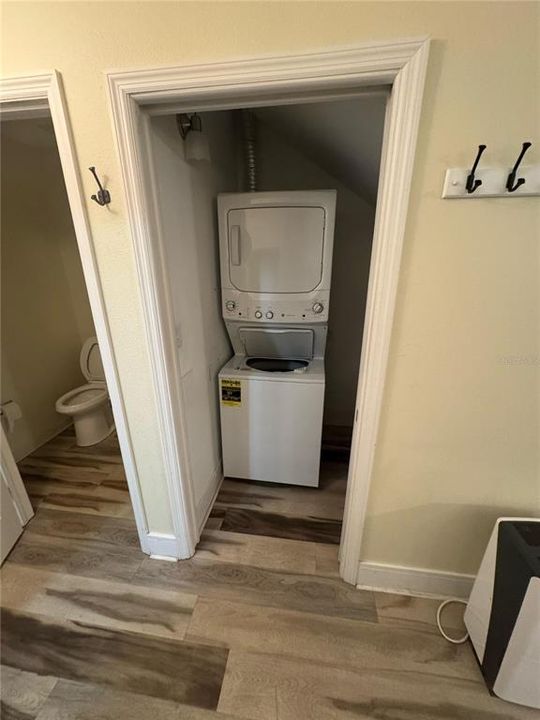 For Rent: $2,100 (2 beds, 2 baths, 1422 Square Feet)