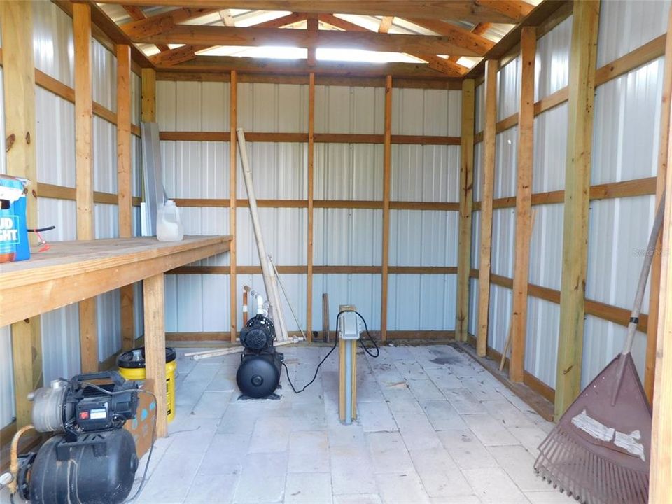 En Venta: $220,000 (5.05 acres)