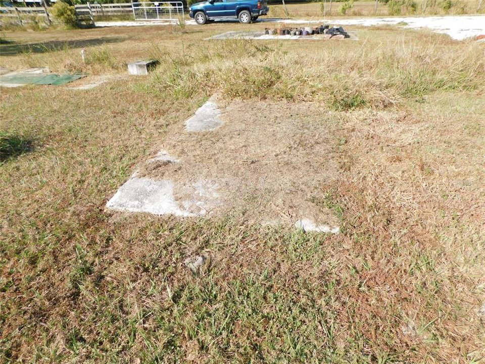 En Venta: $220,000 (5.05 acres)