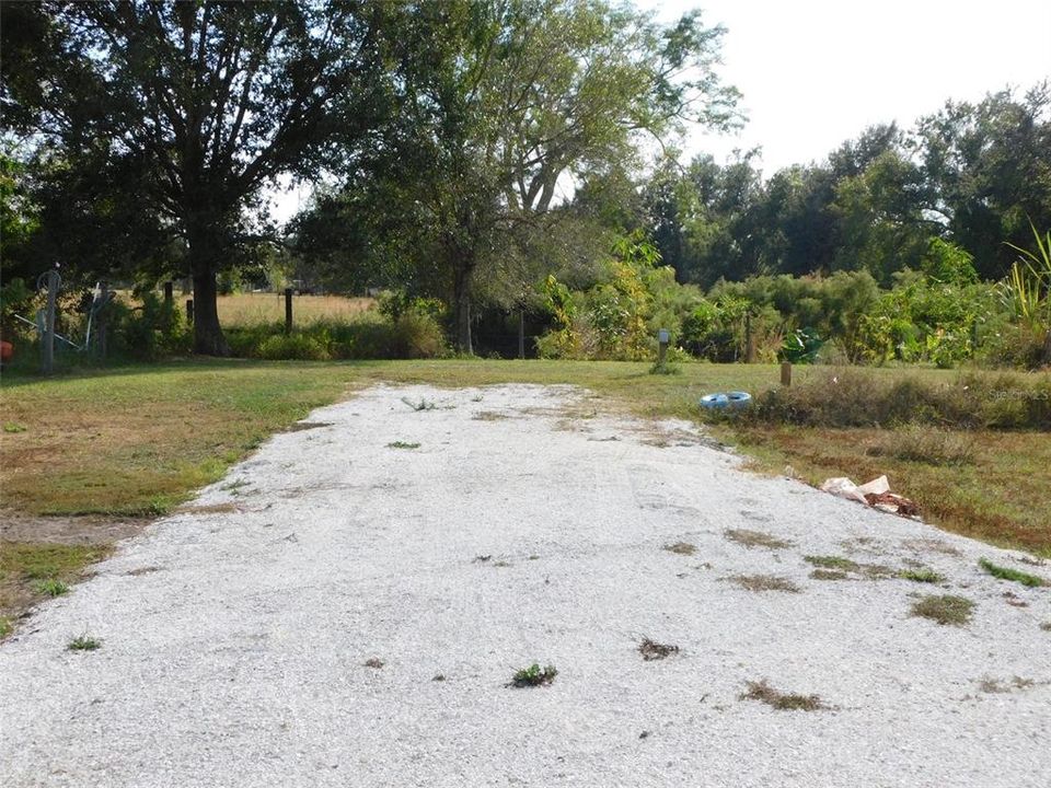 En Venta: $220,000 (5.05 acres)