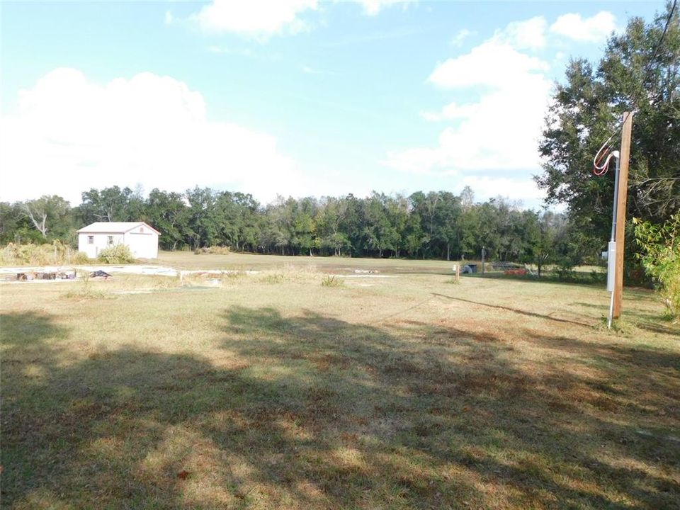 En Venta: $220,000 (5.05 acres)