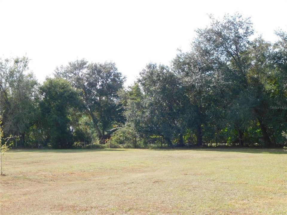 En Venta: $220,000 (5.05 acres)